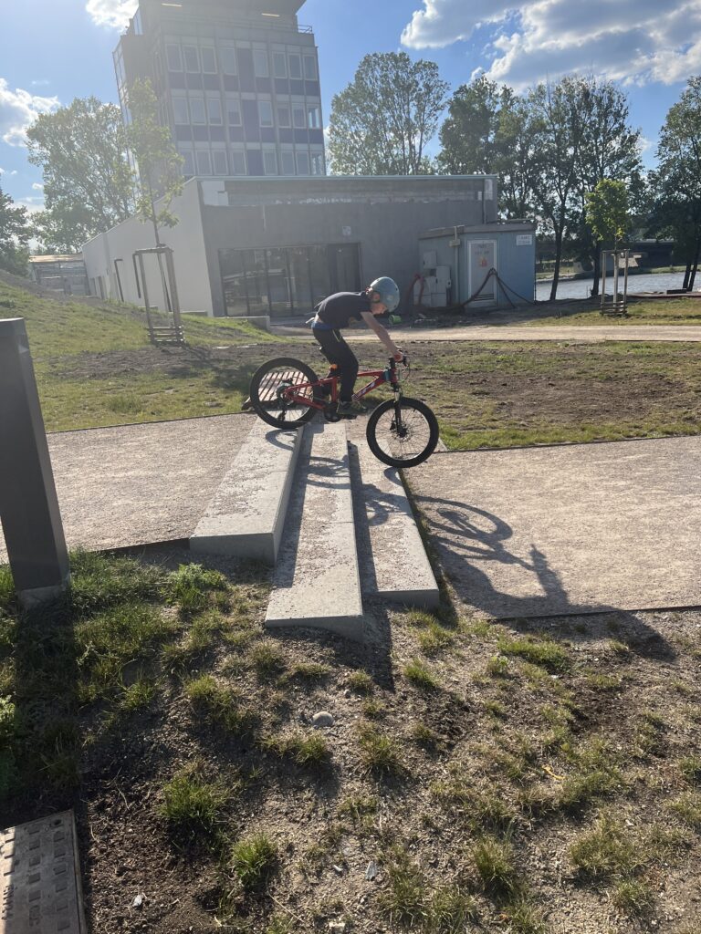 Jízda po schodech, PORT7, Holešovice