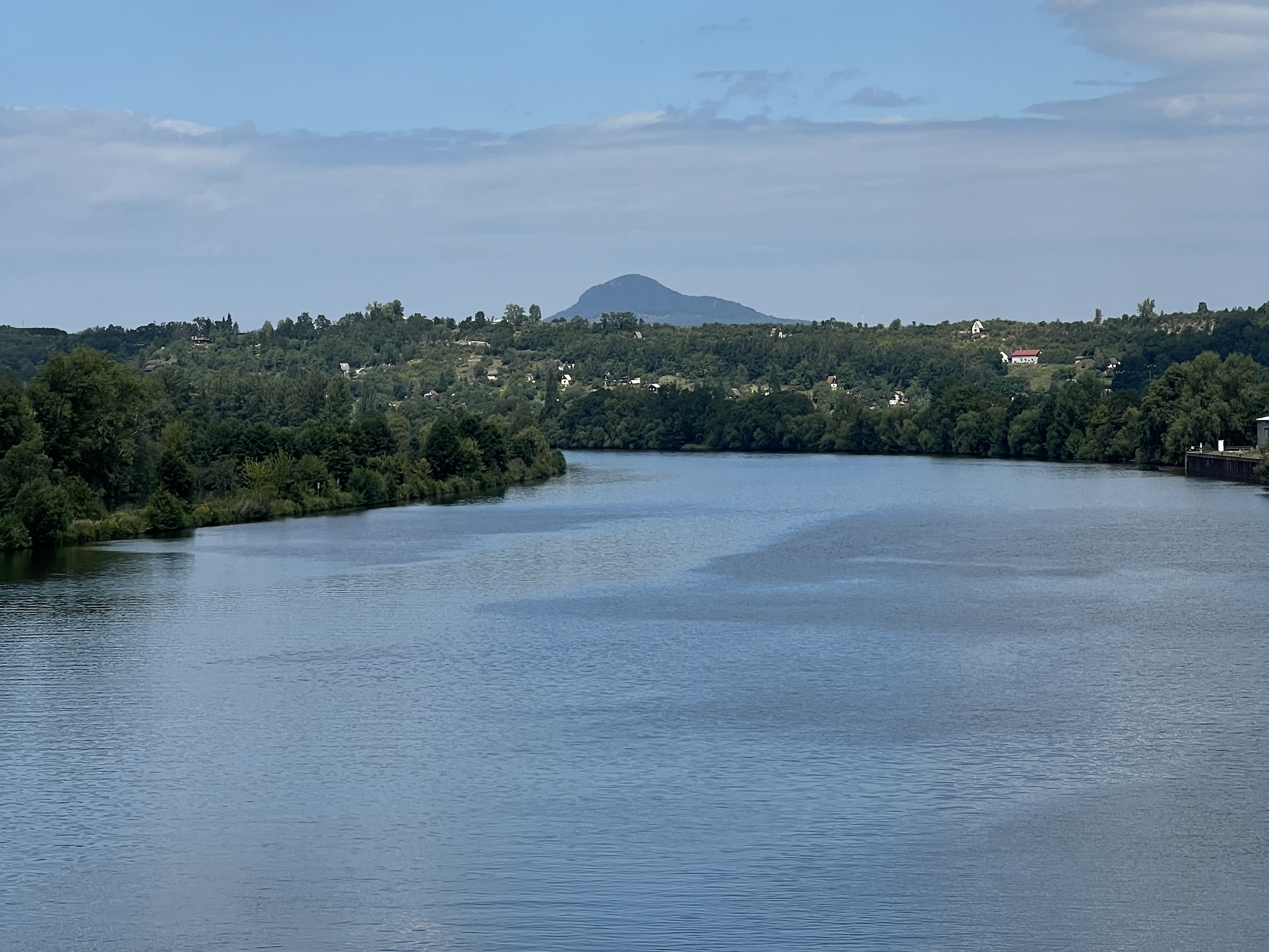 🚴 Cyklovýlet Polabím: Od Mělníka přes Želízy až na Labskou stezku – Trasa plná přírody, historie a dobrodružství