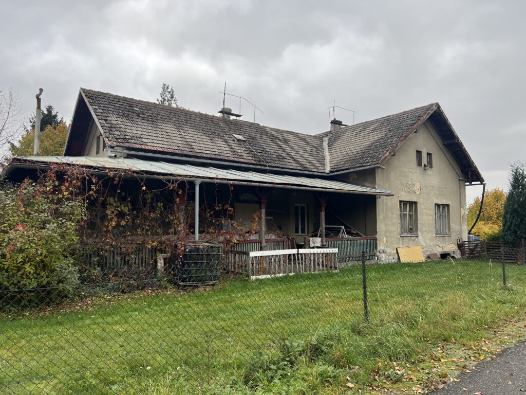 Bývalá nádražní budova Horní Libchava_cyklostezka Varhany