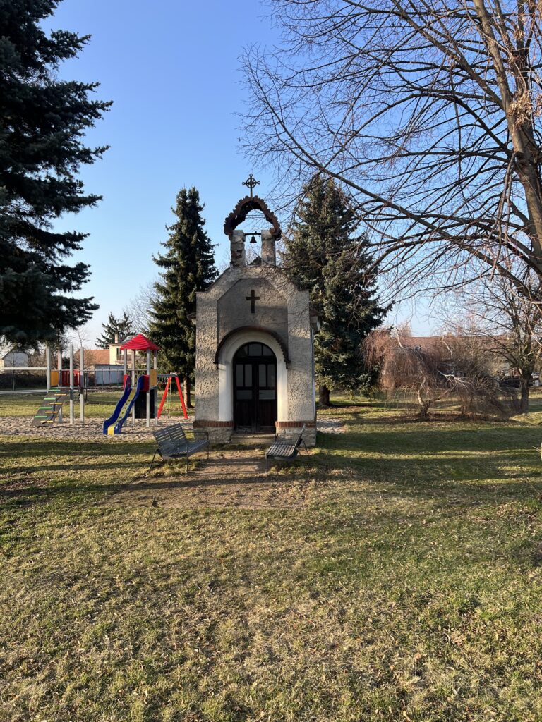 Kaple Nanebevstoupeneí Páně_Dolany