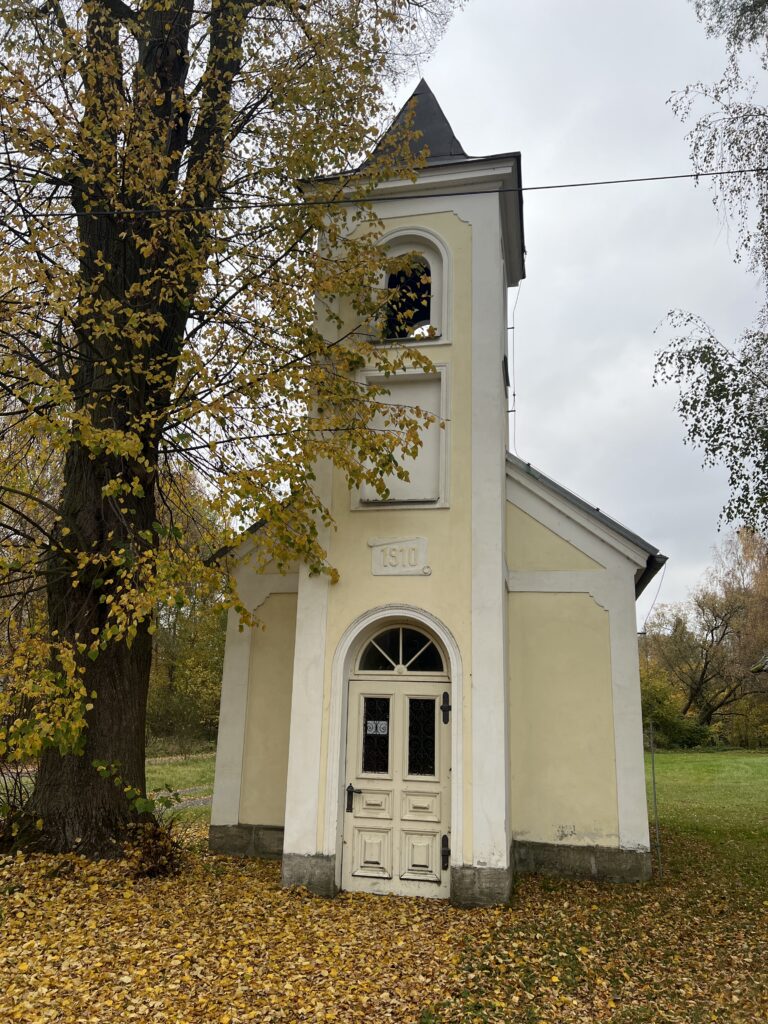 Kaple Nanebevstoupení Páně_cyklostezka Varhany