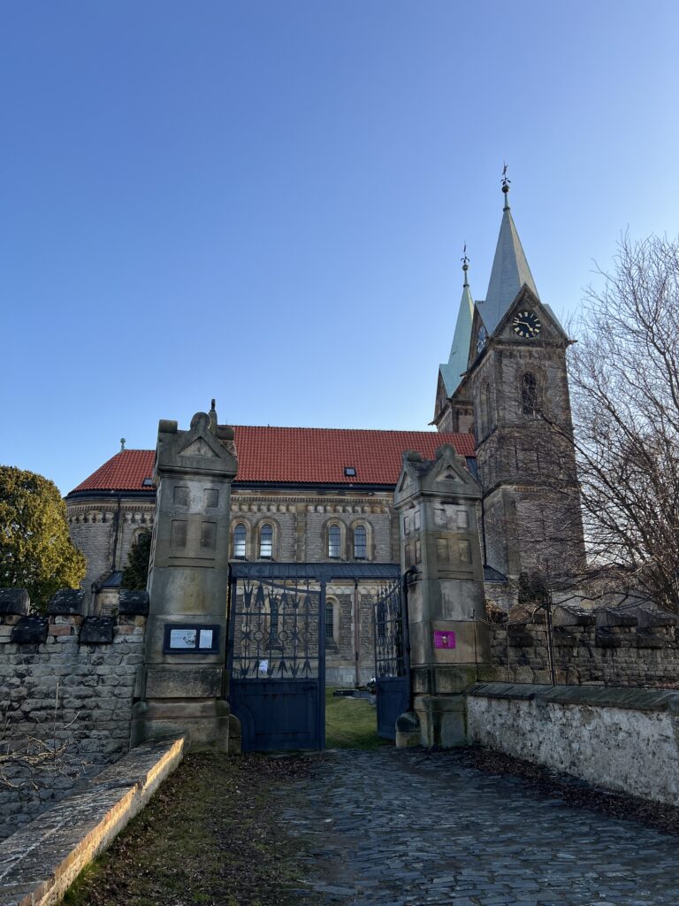 Kostel Nanebevzetí Panny Marie_Grunta