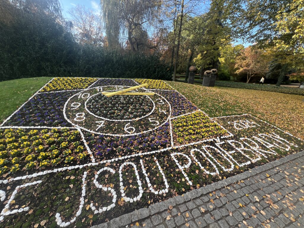 Květinové hodiny_Poděbrady