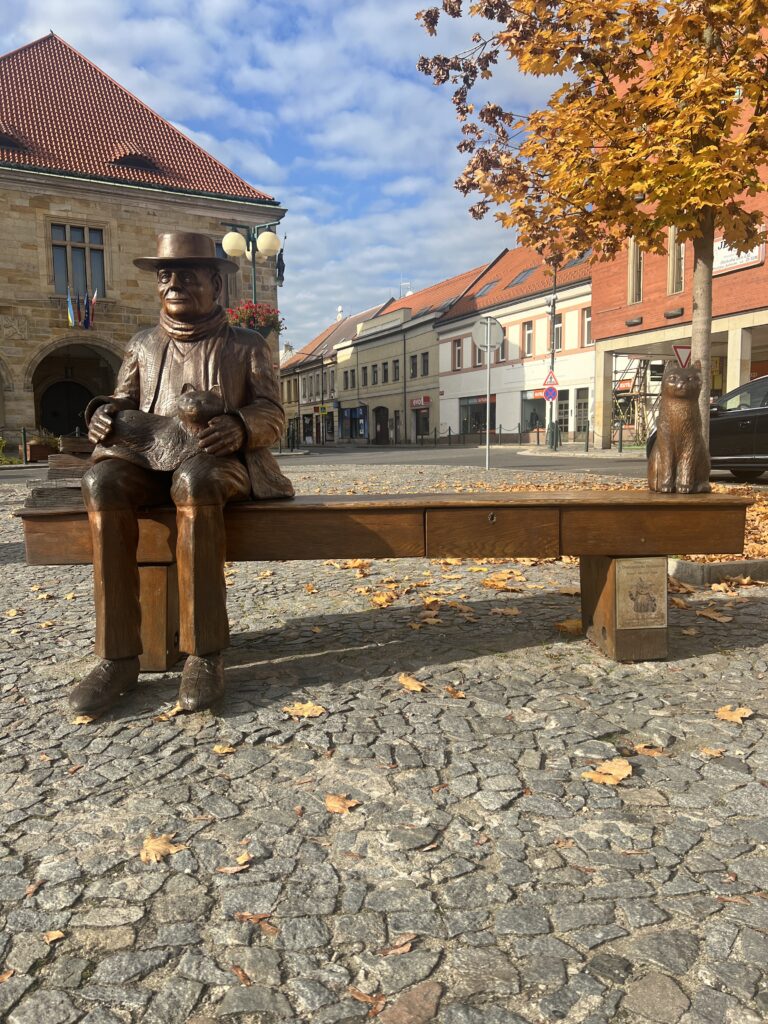 Lavička Bohumila Hrabala_Nymburk