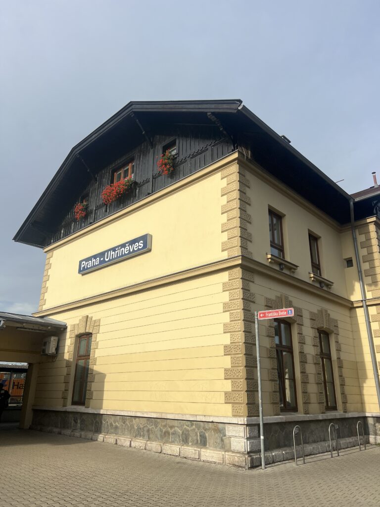 Nádraží Praha Uhříněves