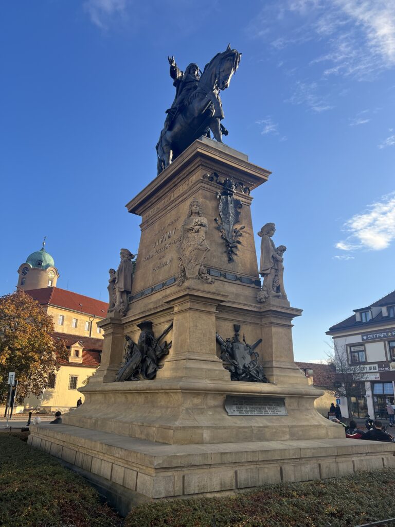 Socha Jiřího z Poděbrad_Poděbrady