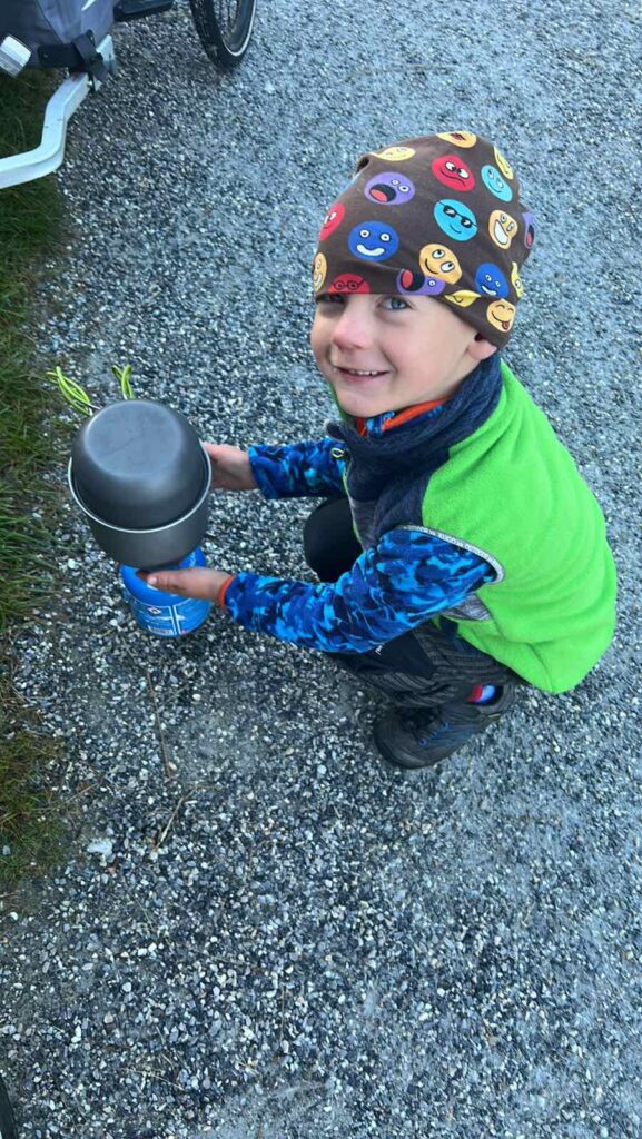 Ohřívání zmrzlých rukou v údolí Gasteinertal_Gastein