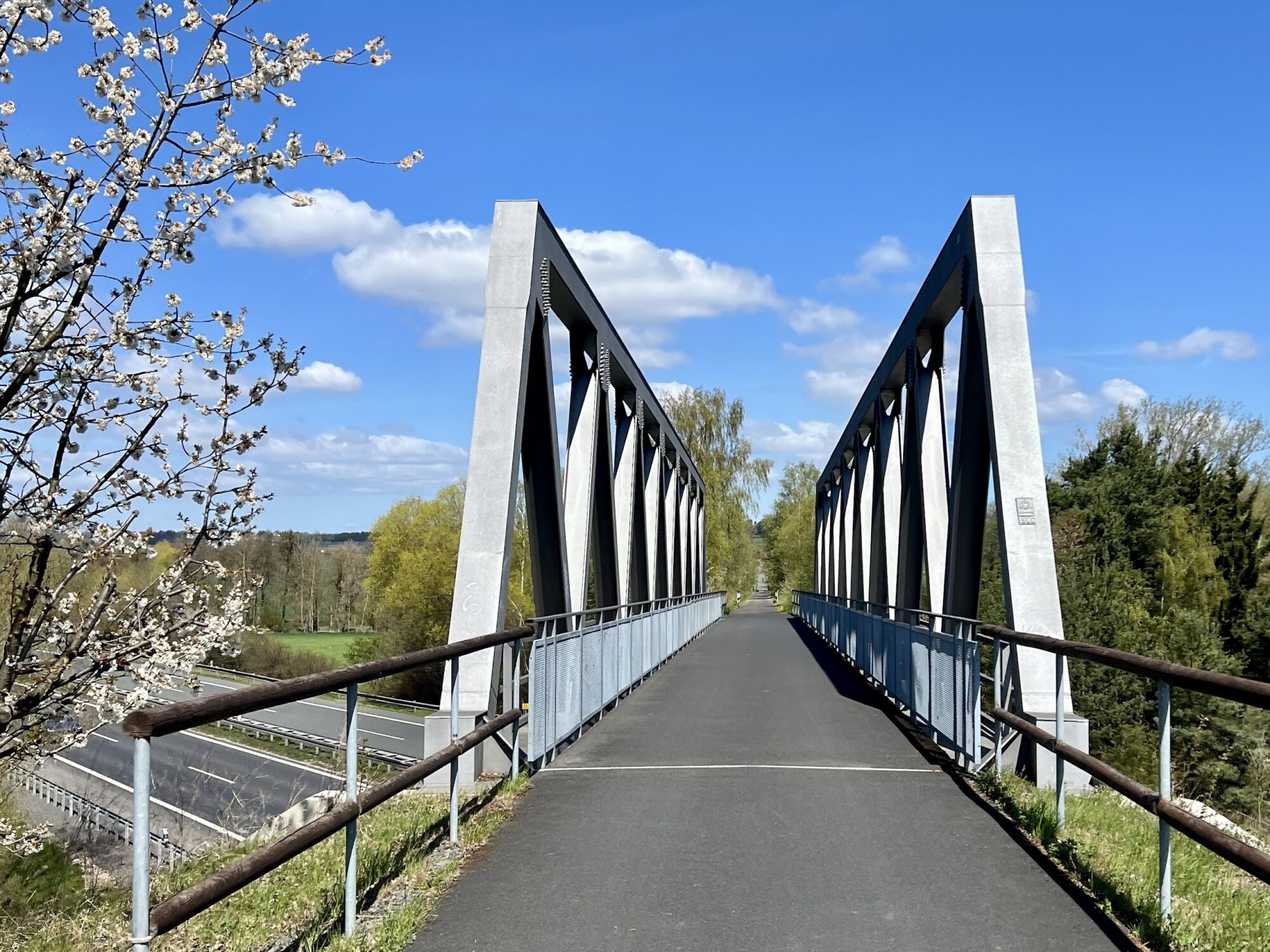 Viadukt na cyklostezce po bývalé železniční vlečce_Kamenné Žehrovice - Tuchlovice