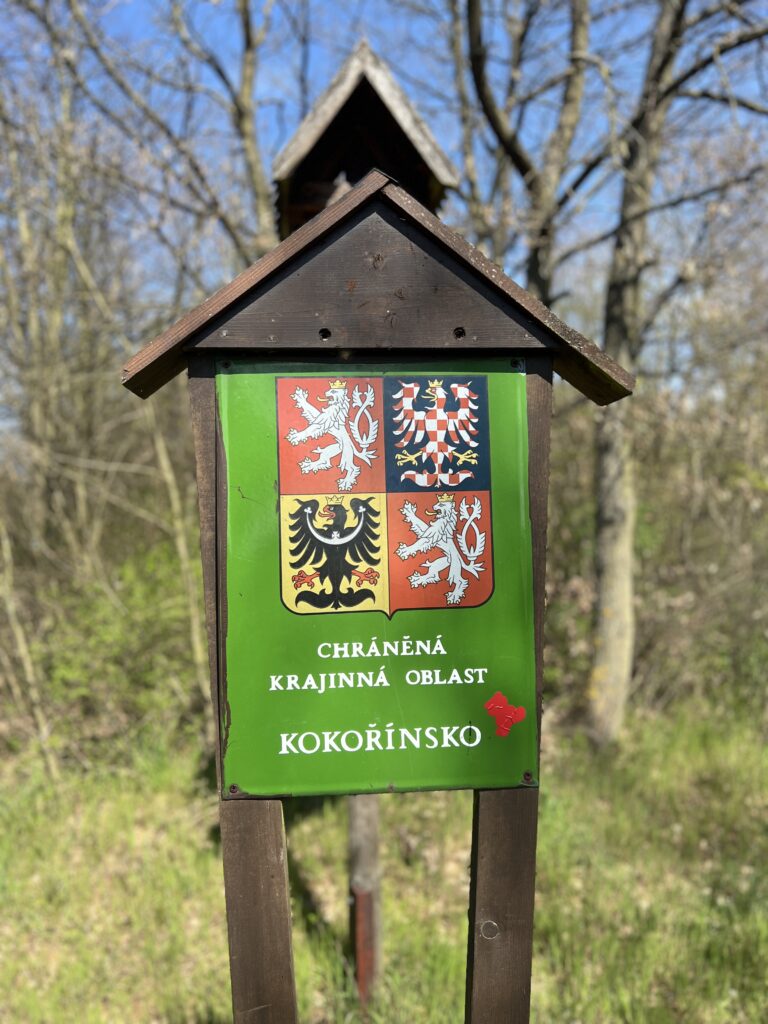 Vstup do chráněné krajinné oblasti Kokořínsko_Okruh Václava Levého