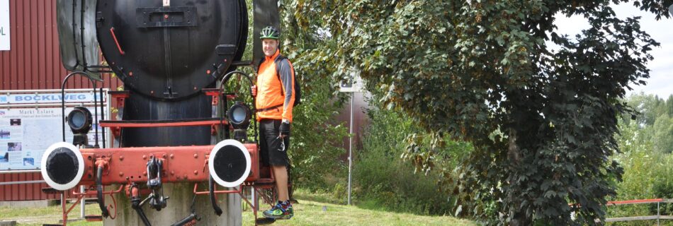 Parní lokomotiva_Bockl-Radweg_železniční cyklostezka