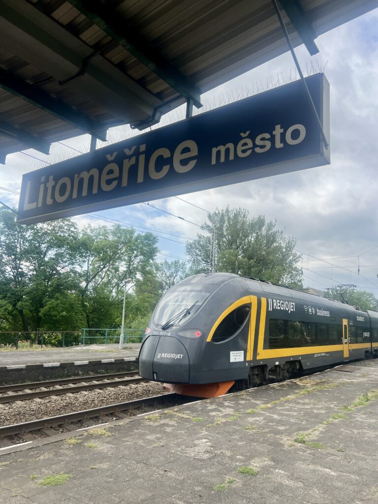 Litoměřice - Město_Vlak Sirius_Regiojet_Litoměřice