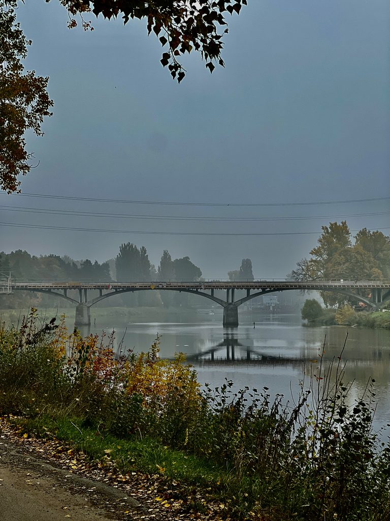 Most přes Labe v Kostelci nad Labem_Cyklotrasa Mezi řekami
